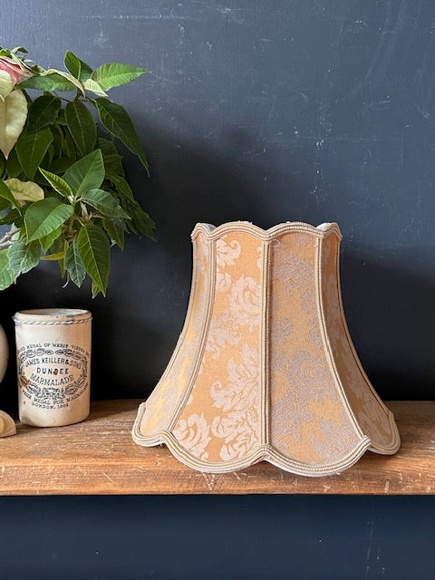 Vintage Brass Table Lamp Base, With Golden Scalloped Lamp Shade, Bedside Lamp, Small Table, Console Lamp, With Shade, Rustic Home Decor, Cottagecore Decor