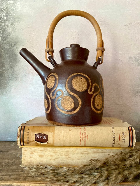 Vintage Rustic Stoneware Pottery Tea Pot / Coffee Pot, Japanese Teapot, IOW Bembridge, Designed By Martyn Gilchrist Bamboo Handle, Cottagecore, Rustic Natural Decor ,
