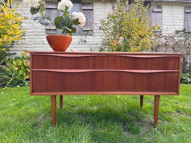 Mid Century Modern Austinsuite Teak Side Board, Danish Design, Media Unit, Living Room Furniture, Hall Console, 1960's Furniture Mid Century Modern Austinsuite Teak Side Board, Danish Design, Media Unit, Living Room Furniture, Hall Console, 1960's Furniture