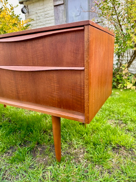 Mid Century Modern Austinsuite Teak Side Board, Danish Design, Media Unit, Living Room Furniture, Hall Console, 1960's Furniture Mid Century Modern Austinsuite Teak Side Board, Danish Design, Media Unit, Living Room Furniture, Hall Console, 1960's Furniture