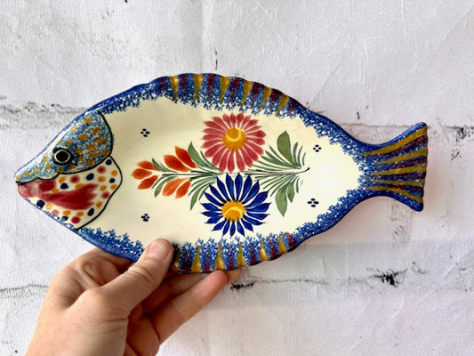 Vintage Henriot Quimper Pottery Fish Shaped Lady Plate, Decorative Ceramics, Hanging Wall Plate, Colourful Hand Painted, Gallery Wall Decor
