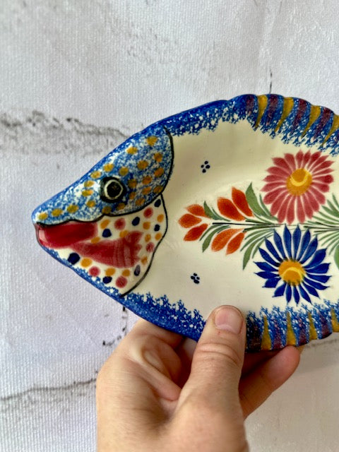 Vintage Henriot Quimper Pottery Fish Shaped Lady Plate, Decorative Ceramics, Hanging Wall Plate, Colourful Hand Painted, Gallery Wall Decor