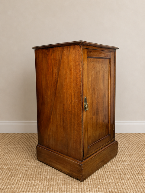 Antique Oak Bedside Cupboard | Small Oak Side Cabinet