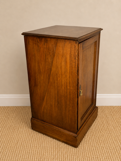 Antique Oak Bedside Cupboard | Small Oak Side Cabinet