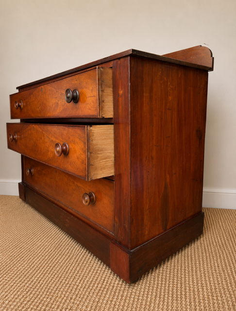 Early Victorian Flame Mahogany Chest of Drawers | Antique Mahogany Chest | English Country Furniture