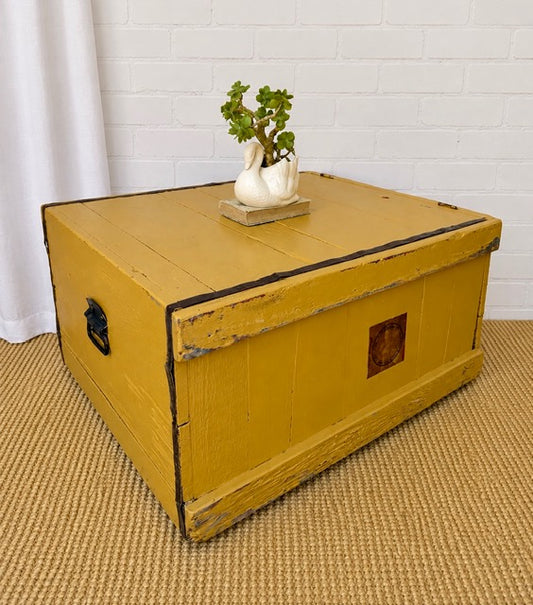 Vintage P&O Steamer Trunk | Original Metal Liner | Coffee Table | Storage Chest