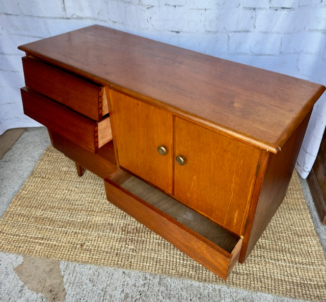 Mid Century Modern Small Sideboard, Hall Console, Cabinet, Entryway Furniture, Media Unit, Living Room Furniture, Scandi, Danish Style, Retro Decor