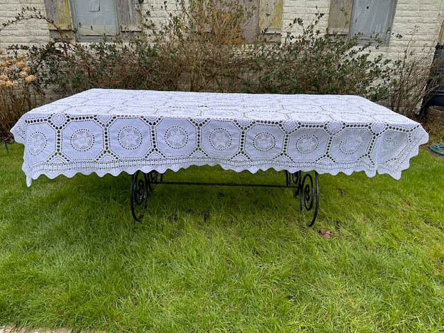 Large Vintage White Broderie Anglaise Retangular Table Cloth, Decorative Crochet, Lace, Cutwork Style, Pretty Table Linen, Cottagecore Decor
