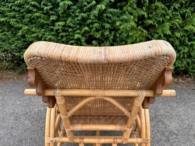 Vintage Bamboo Rattan Reclining Lounger, Mid Century Wicker Chair With Foot Stool, Reading Nook, Day Bed, 1960s, 1970s Boho Decor, Sustainable Living, Mid Century Modern Decor