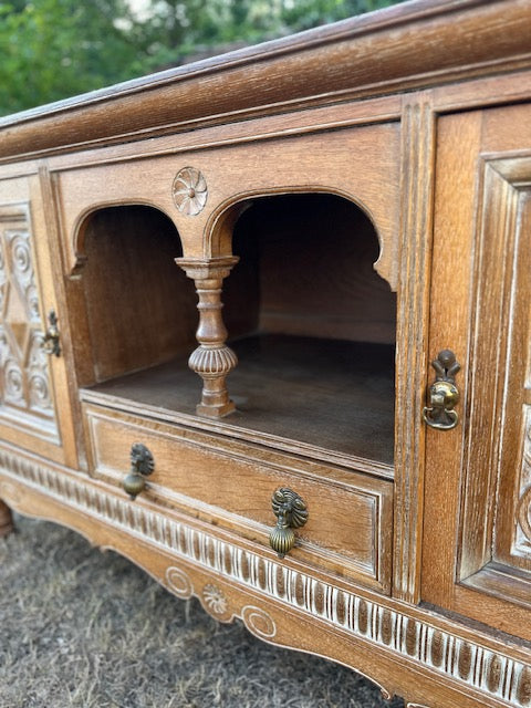 Antique Carved Oak Sideboard, Buffet, French Country, Farmhouse Style Decor, Dining Room, Living Room, Hall Console, Kitchen Dresser