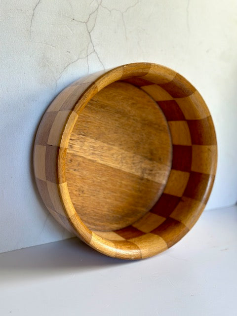 Vintage Mid Century Wooden Chequered Bowl, Handmade Large Fruit Bowl, Key Bowl, Marquetry Inlay, Cambridge ware Bowl, Coffee Table Decor, Cottagecore, Rustic Home Decor