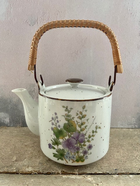 Vintage Oriental Teapot, Japanese Teapot,  Japanese Tea Pot Set, Japandi,Decor, Floral Teapot, Sustainable Gifts, Pretty Tea Set