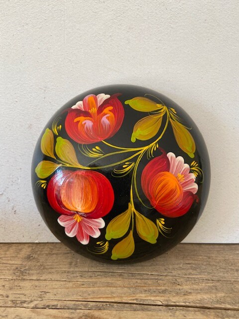 Vintage Decorative Lacquered Trinket Pot, Black Lacquered Jewellery Pot, Hand Painted Floral Pot, Desk Accessory, Folk, Vintage Gifts