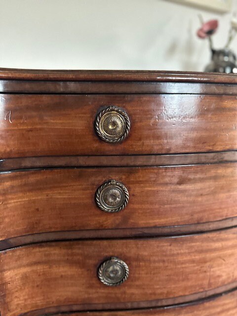 Antique Serpentine Chest Of Drawers, George III Mahogany, English Country Decor, Large Wooden Drawer, Living Room, Bedroom Furniture